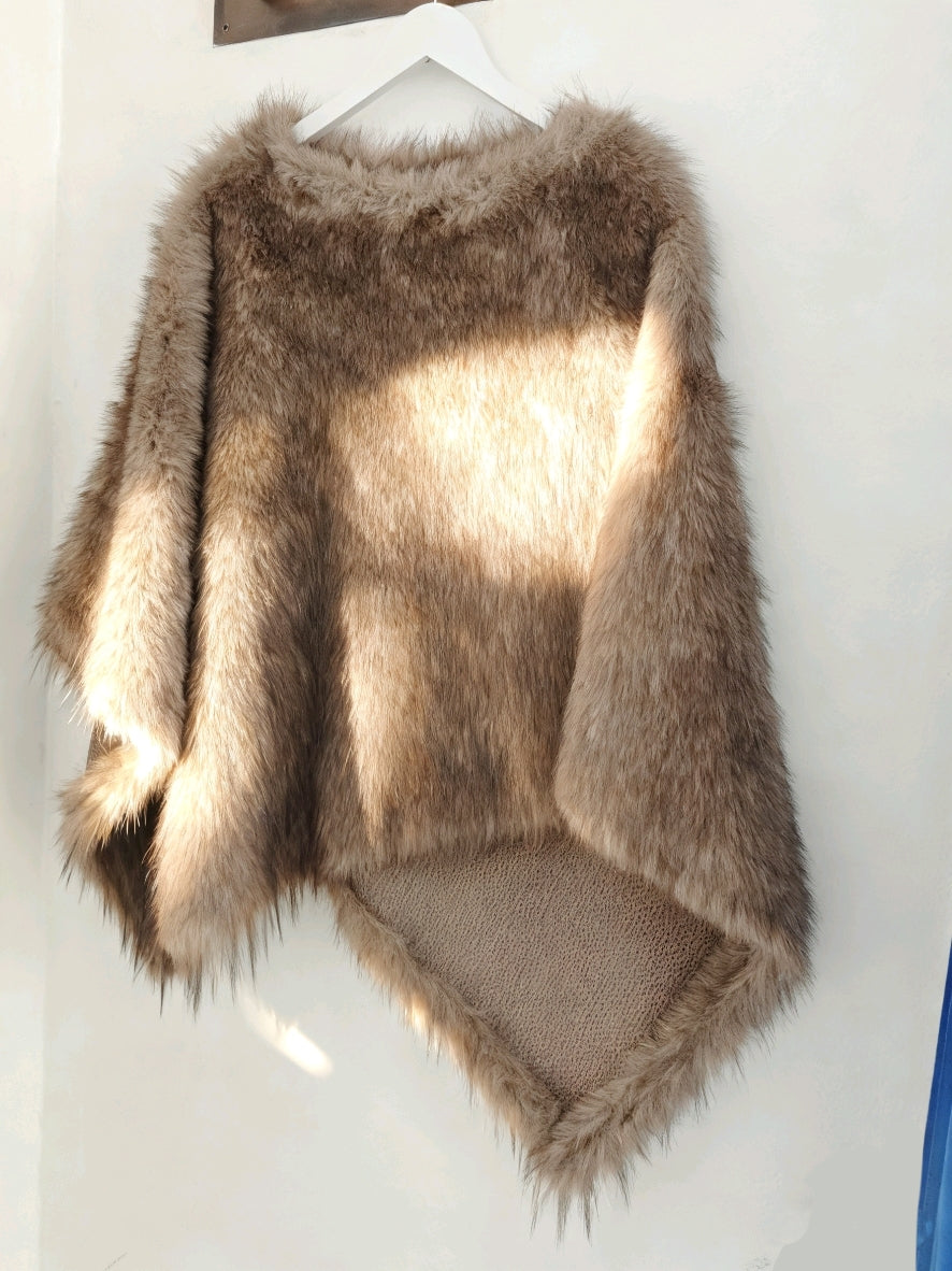 Giacca in Peluche con Bordo Asimmetrico - Marrone Chiaro / Nero / Marrone Scuro