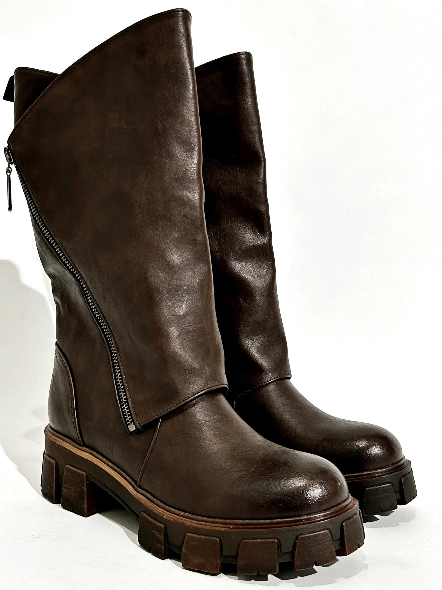 Stivali Donna in Pella Marrone con Zeppa Spessa - Stile Avvolgente a Bordo Ribaltato